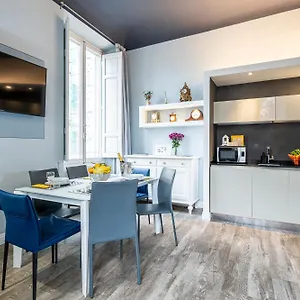 Apartment Cherubini Palace Thematic, Florenz