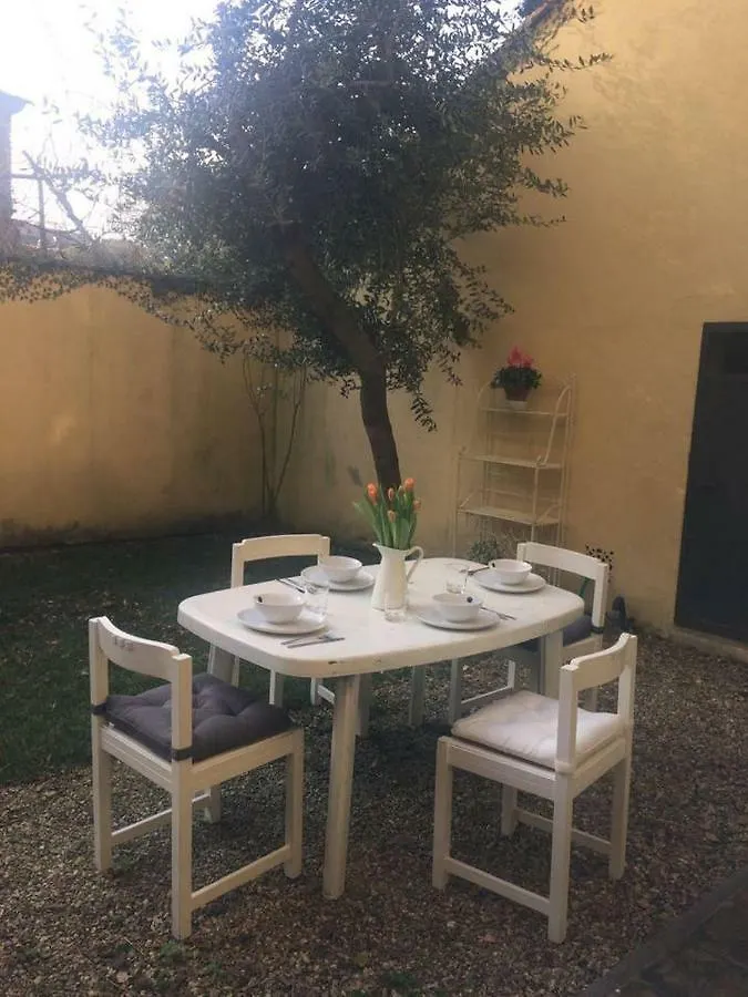 Scorza Di Limone Apartment Florence Italy